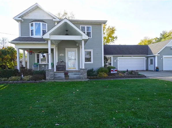 4818 Rogers Rd, Hamburg, NY 14075