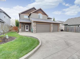 425 W Edgewood Dr, Newberg, OR 97132