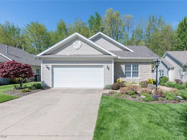 33882 Mapleridge Blvd, Avon, OH 44011