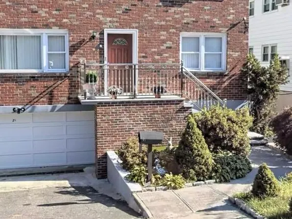 2 Yonkers Ter, Yonkers, NY 10704