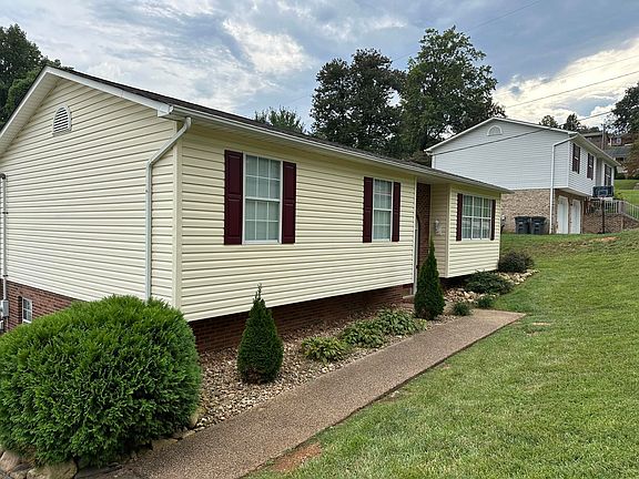 2nd image of 2053 Louita Ave