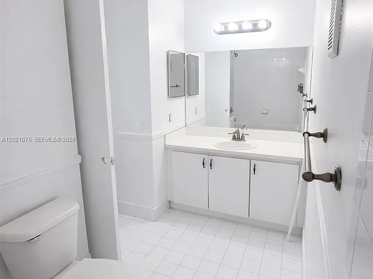 15761 SW 137th Ave #202 — Photo 25