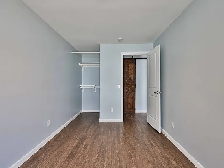 5036 Raymond Pl — Photo 30