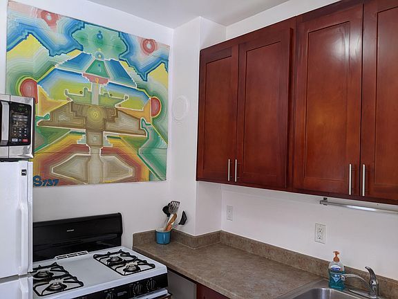 3rd image of 1235 Bush St APT 24