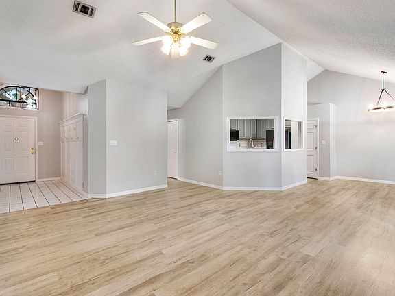 5th image of 2591 Hidden Creek Dr