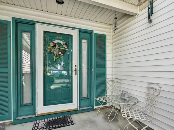 105 Valley Forge Dr, Little Egg Harbor, NJ 08087