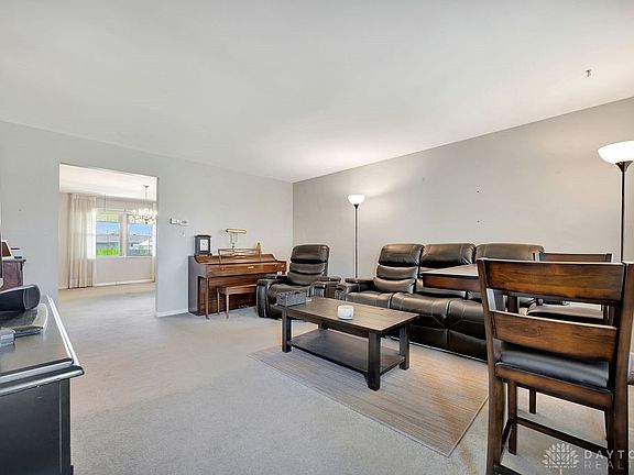 2nd image of 260 Reister Dr
