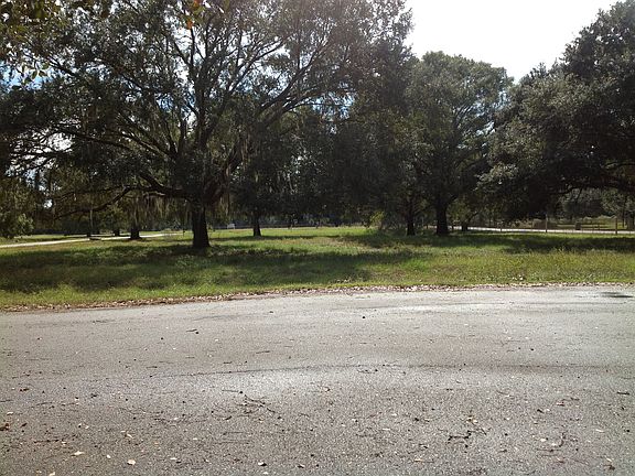 Lot 7 - wraps around cul-de-