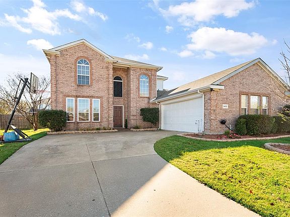 3rd image of 3403 Sewell Dr
