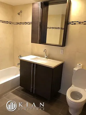 Rented by Kian Realty | media 16