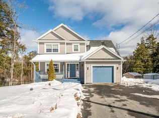 465 Laurel Ridge Dr, Beaver Bank, NS B4G 1H7