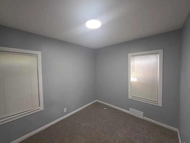 20308 Ferguson St — Photo 5