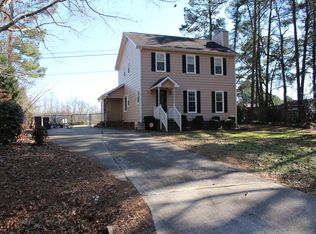 220 Gail Ridge Ln, Wendell, NC 27591