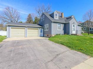 303 West Ave, Mauston, WI 53948