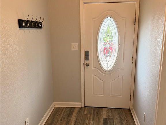5th image of 325 36th St