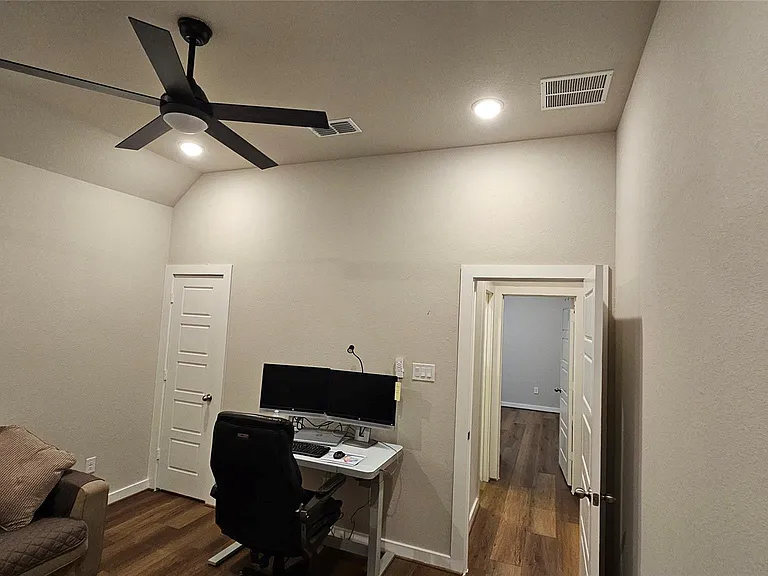 18218 Bluebird Branch Ln — Photo 7