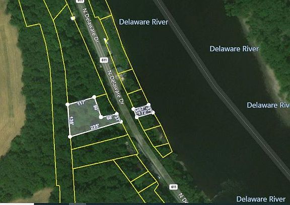 3rd image of 3680 N Delaware Dr
