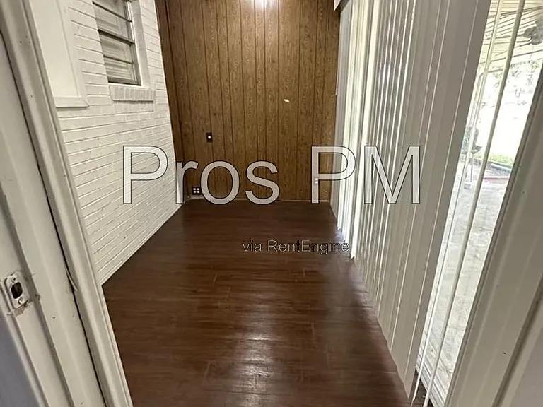 2101 Bradford Dr — Photo 21