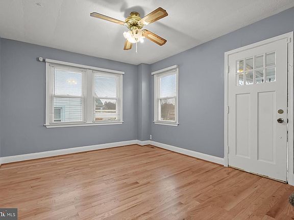 3rd image of 7006 Willowdale Ave