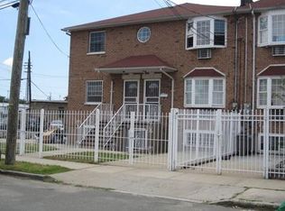 17766 106th Rd, Breezy Point, NY 11433