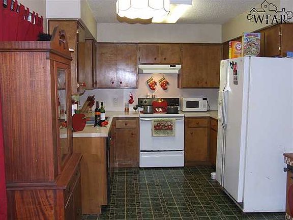 2nd image of 1211 Richland St
