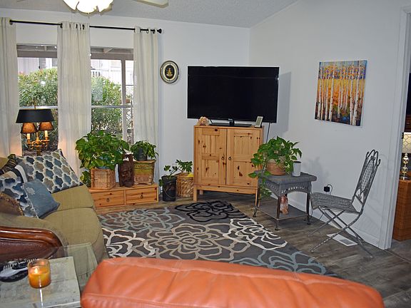 3rd image of 2596 Honeybear Dr