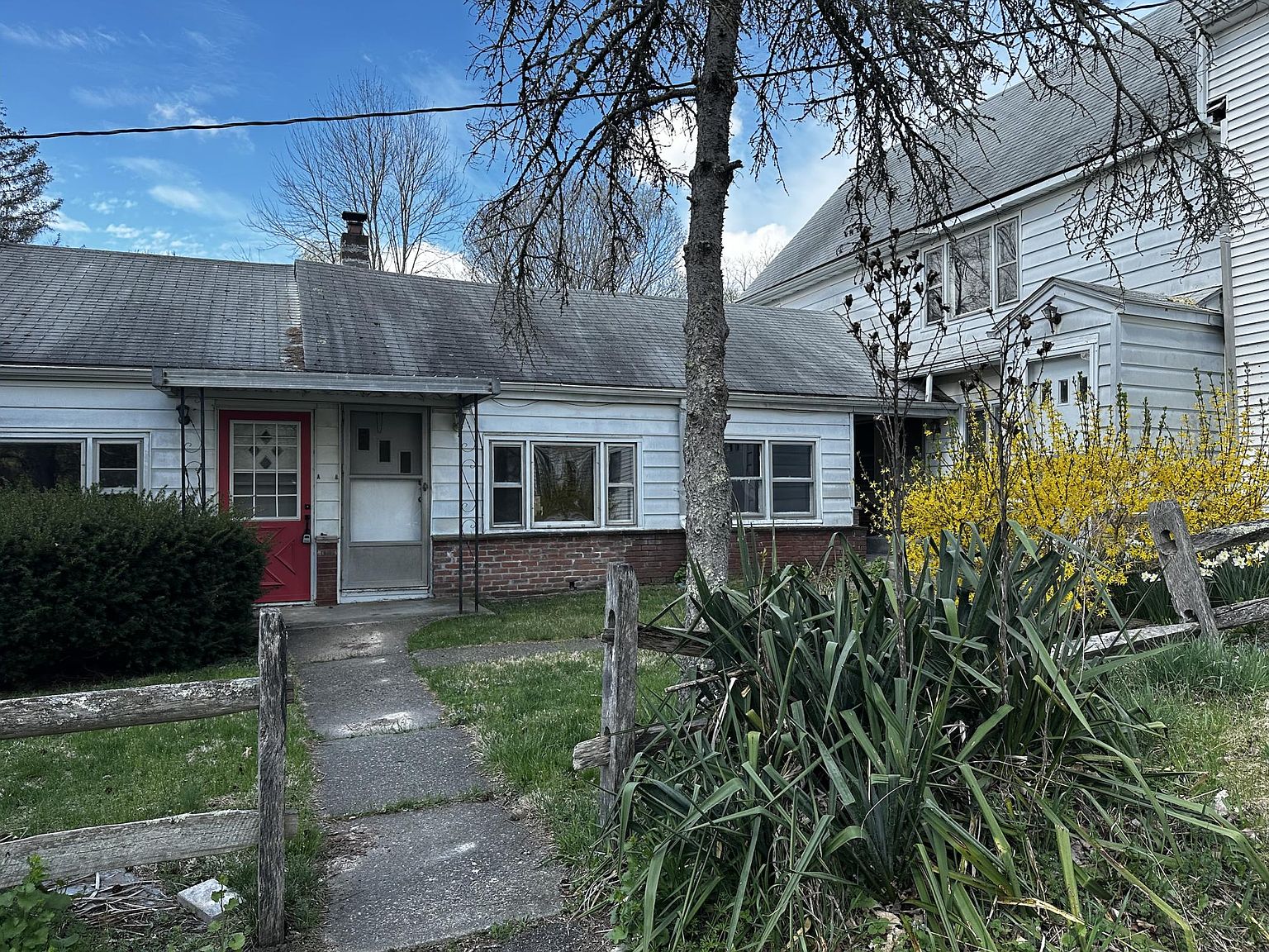 79 Traver Rd APT B, Pleasant Valley, NY 12569 Zillow