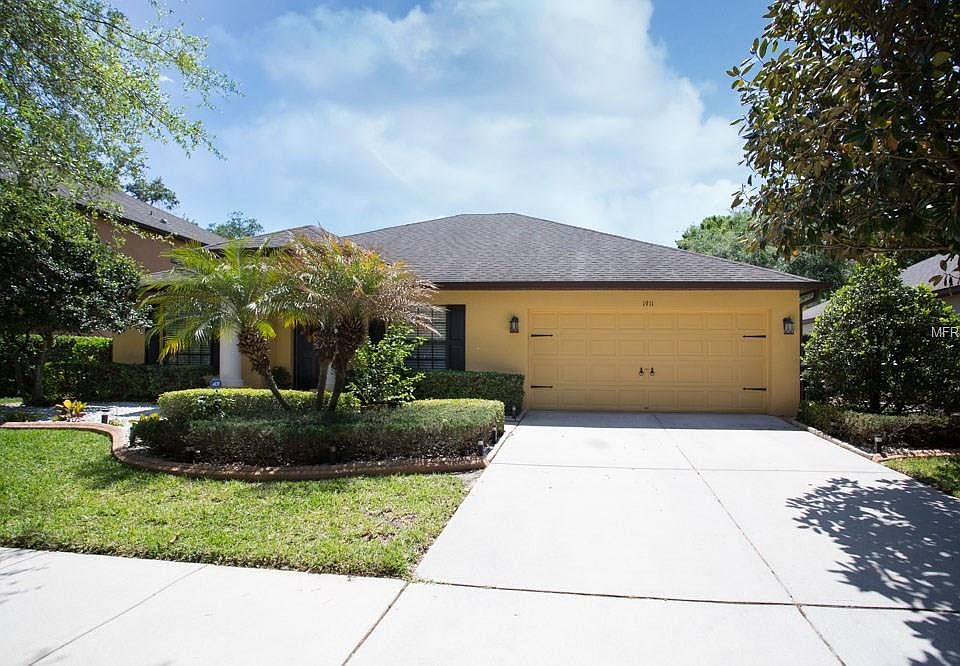 1st image of 1911 Abbey Trace Dr