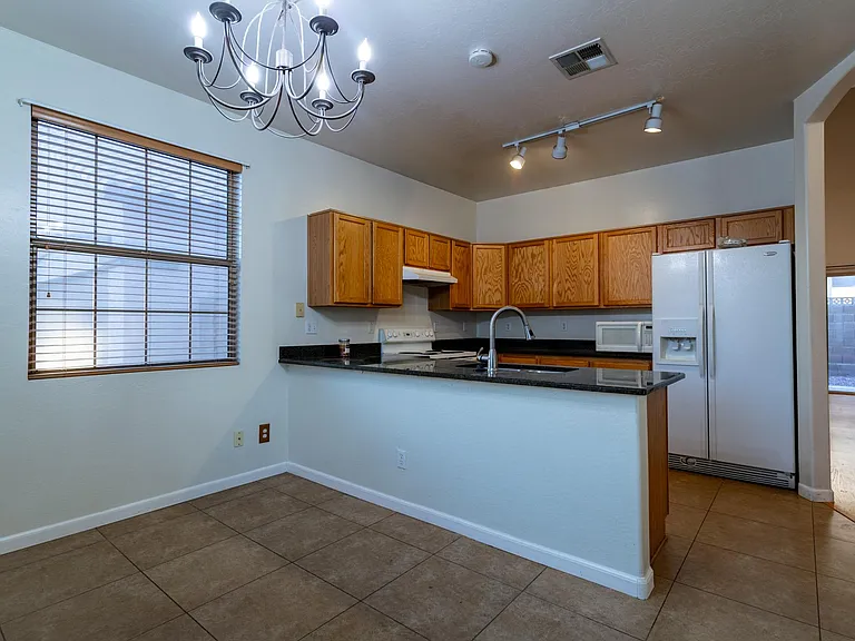 8802 E University Dr — Photo 6