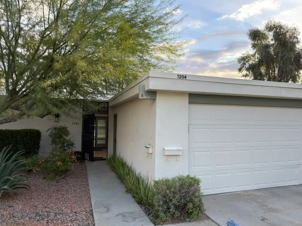 1204 Antigua Cir, Palm Springs, CA 92264