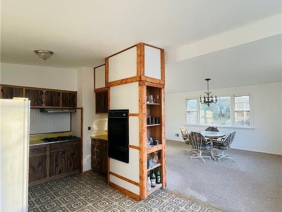 4th image of 78 Crescent Cir