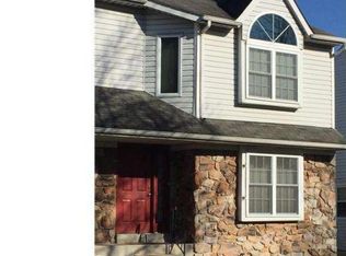212 Sandy Ridge Dr, Doylestown, PA 18901