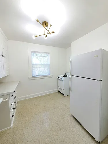 71 Dana Ave #D Photo 1