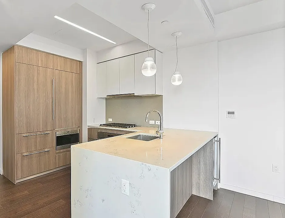 591 3rd Ave #11-C