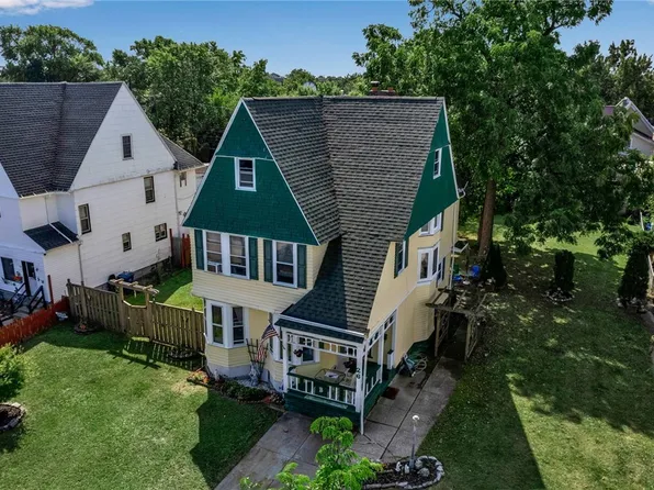 26 Lawrence Pl, Buffalo, NY 14213
