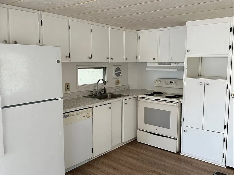 3511 Maine Ave — Photo 5