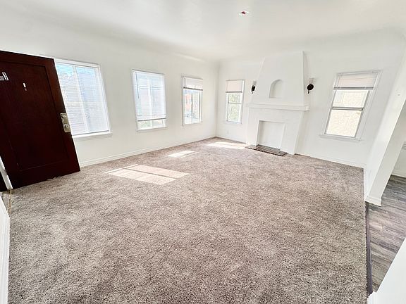 4th image of 1110 S Orange Dr #1/2