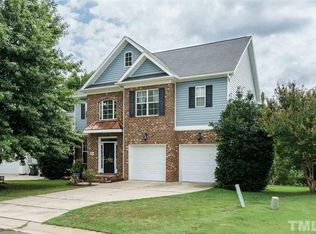704 Creek Haven Dr, Holly Springs, NC 27540