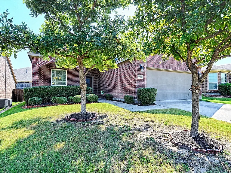 3522 Van Zandt Rd — Photo 2