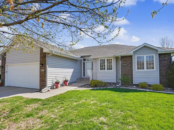 813 SE Park St, Grimes, IA 50111