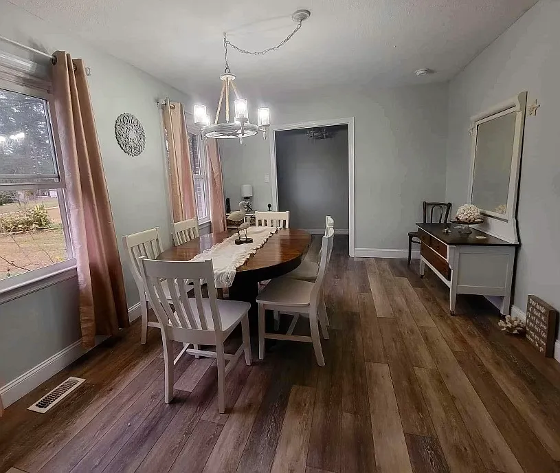 4 bed, 1700 sqft, $2,600 — Photo 4