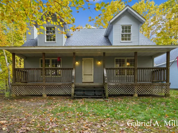 775 133rd Ave, Wayland, MI 49348