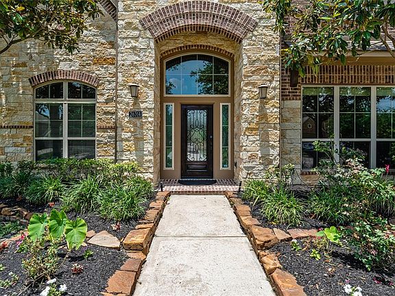 4th image of 26314 Andrew Arbor Court