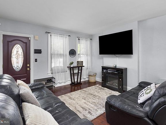 5th image of 987 Smith Ave