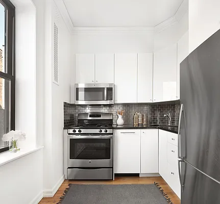 Sold by Compass | media 7