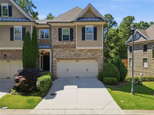7670 Glisten Ave, Sandy Springs, GA 30328