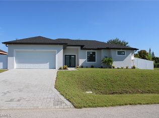 1919 NE 14th Terrace Cpe, Coral, FL 33909