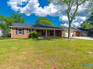 1920 Dresden Dr SW, Decatur, AL 35603