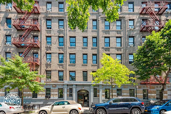 Rented by MySpaceNYC | media 12