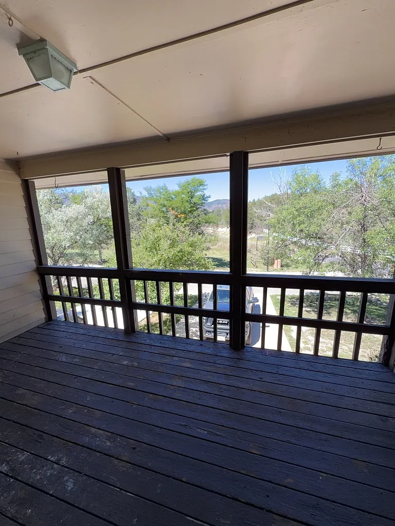 4 bed, 2.5 bath, 1576 sqft, $2,395 — Photo 4